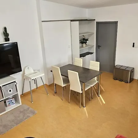 Wow Eu - Cozy And Practical アパート Nebovidy